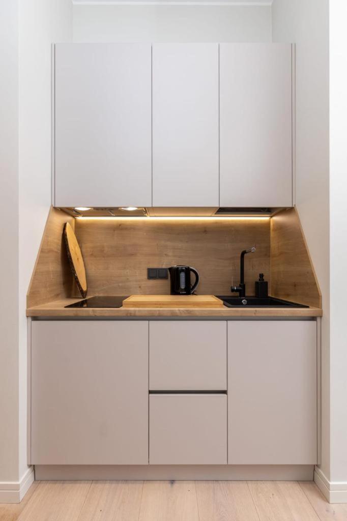 Kalnina Street Studio Apartment Рига Екстериор снимка